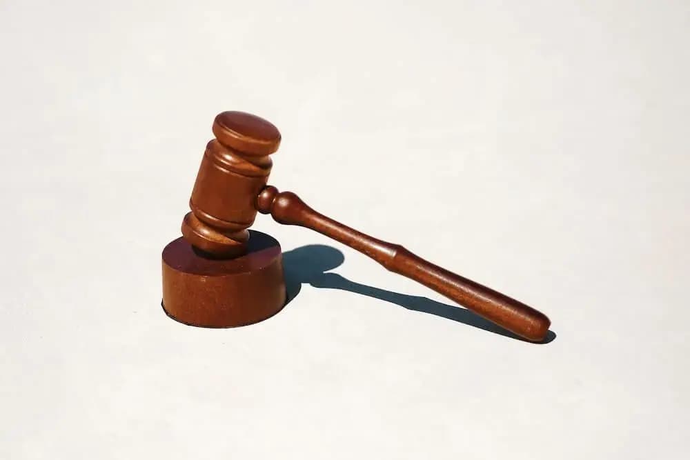 Judge hammer